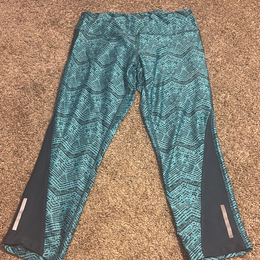Nike workout leggings